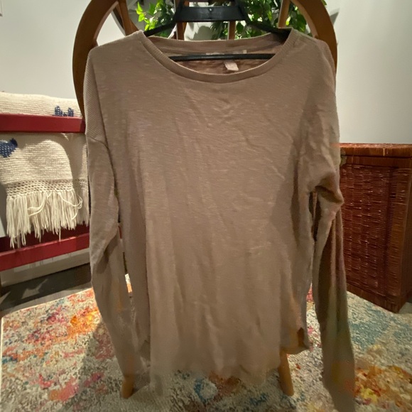 Basic Ribbed Long Sleeve - Picture 4 of 5